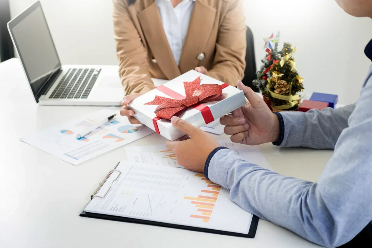 regalos de empresa deducibles