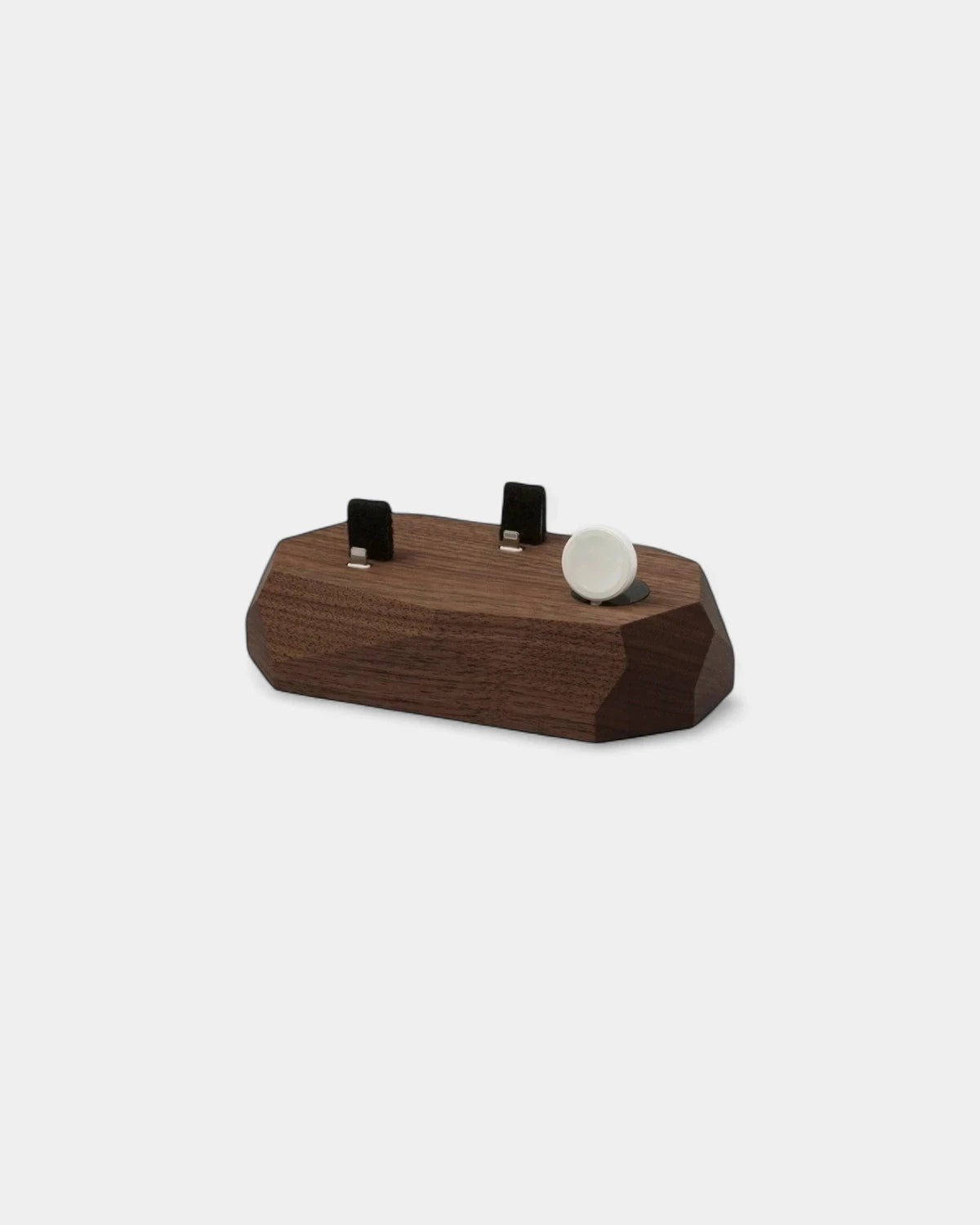 3-in-1-Induktionsladegerät aus Holz zum Personalisieren