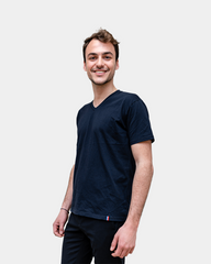 Herren-T-Shirt mit V-Ausschnitt Made in France zum Personalisieren