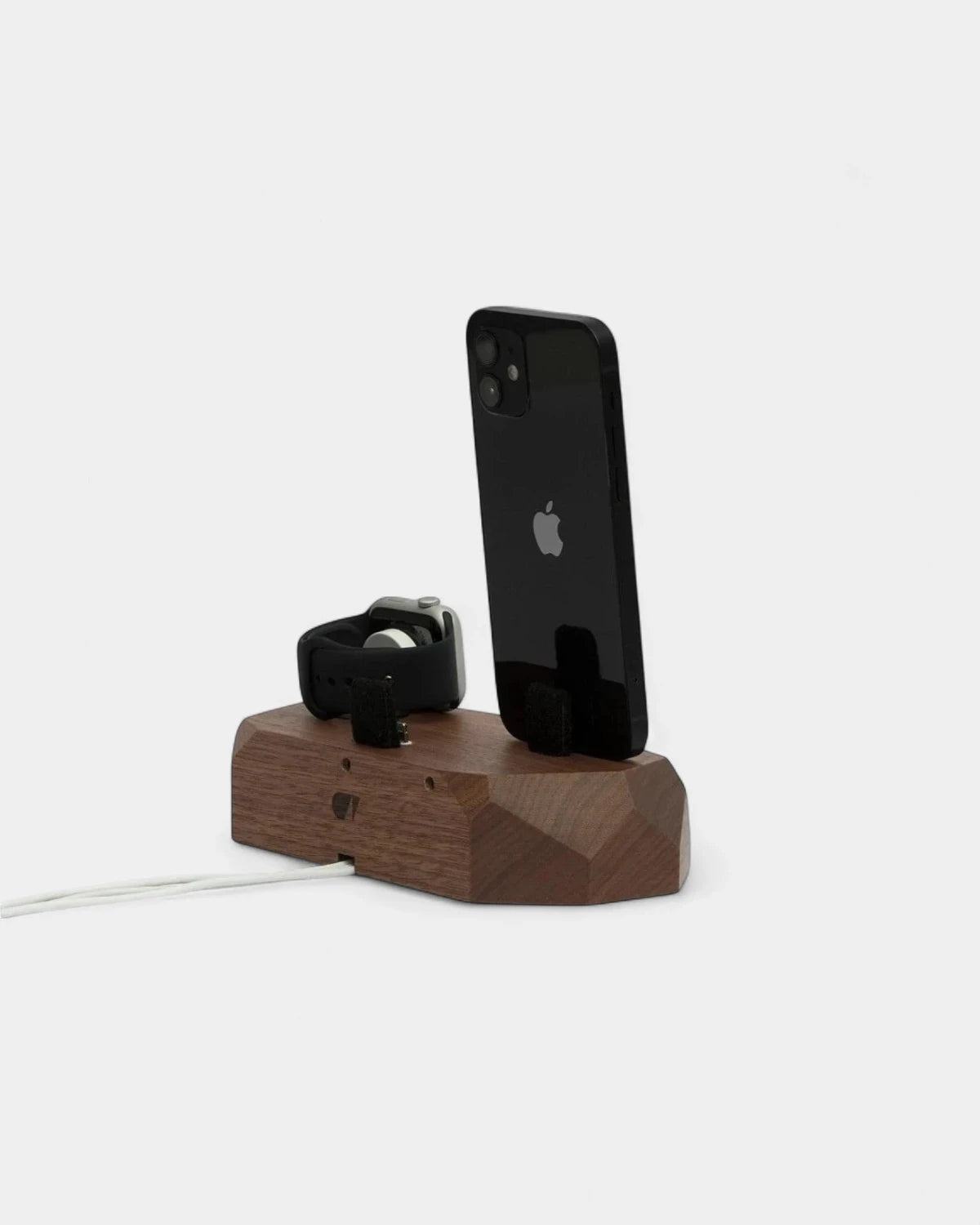 3-in-1-Induktionsladegerät aus Holz zum Personalisieren