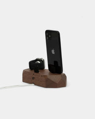 3-in-1-Induktionsladegerät aus Holz zum Personalisieren