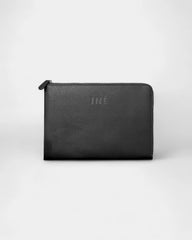 Laptophülle Iné aus recyceltem Leder zum Personalisieren