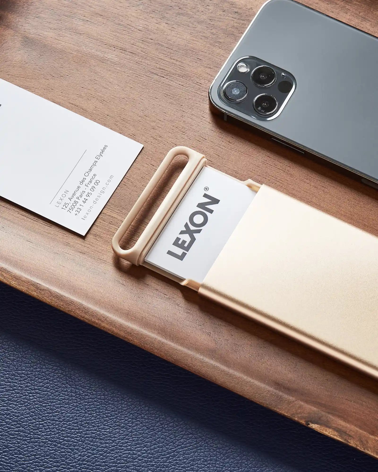Kartenetui Aluminium für 15 Visitenkarten Lexon zum Personalisieren - 8