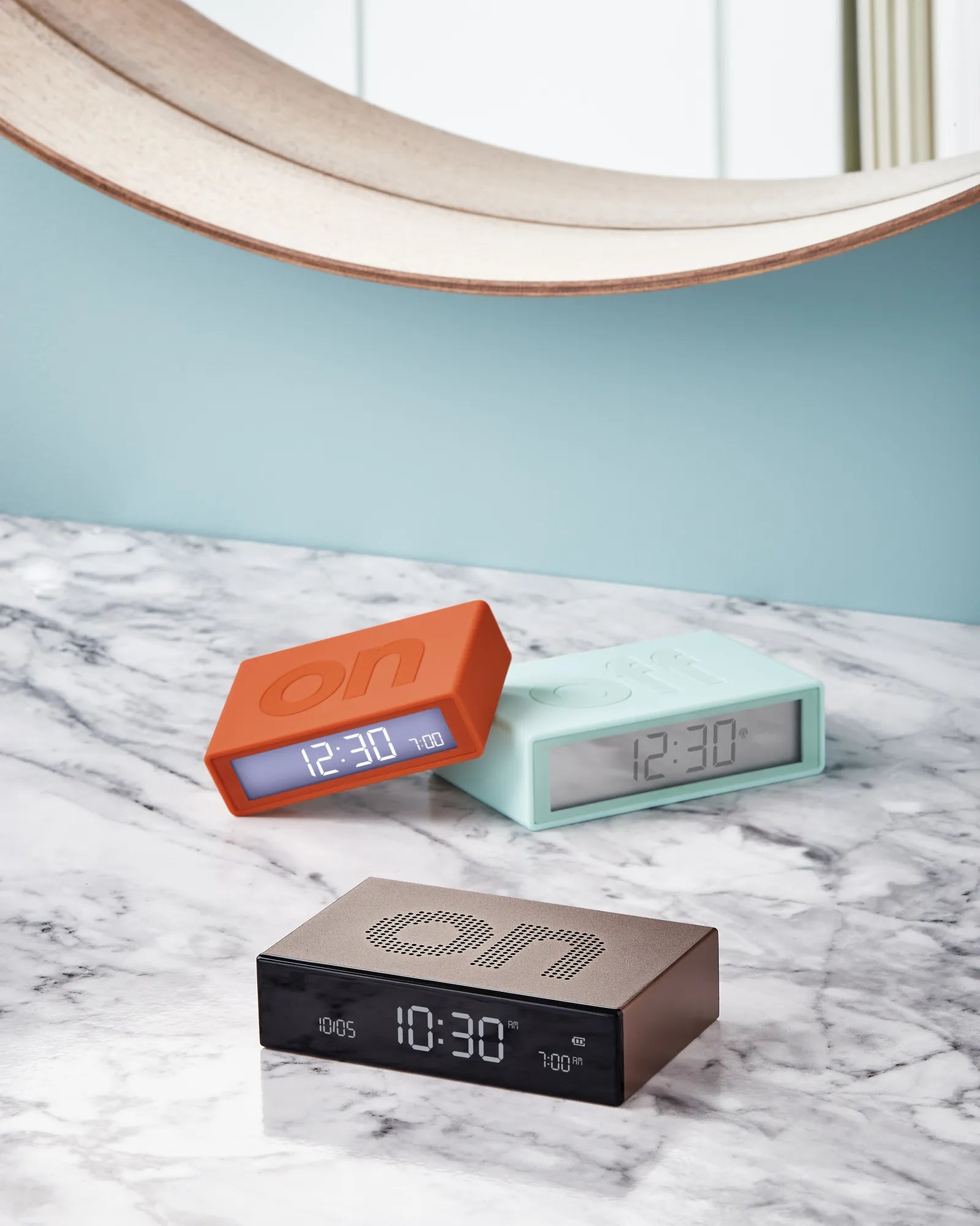Wecker Aluminium Lexon Flip Premium zum Personalisieren - 7