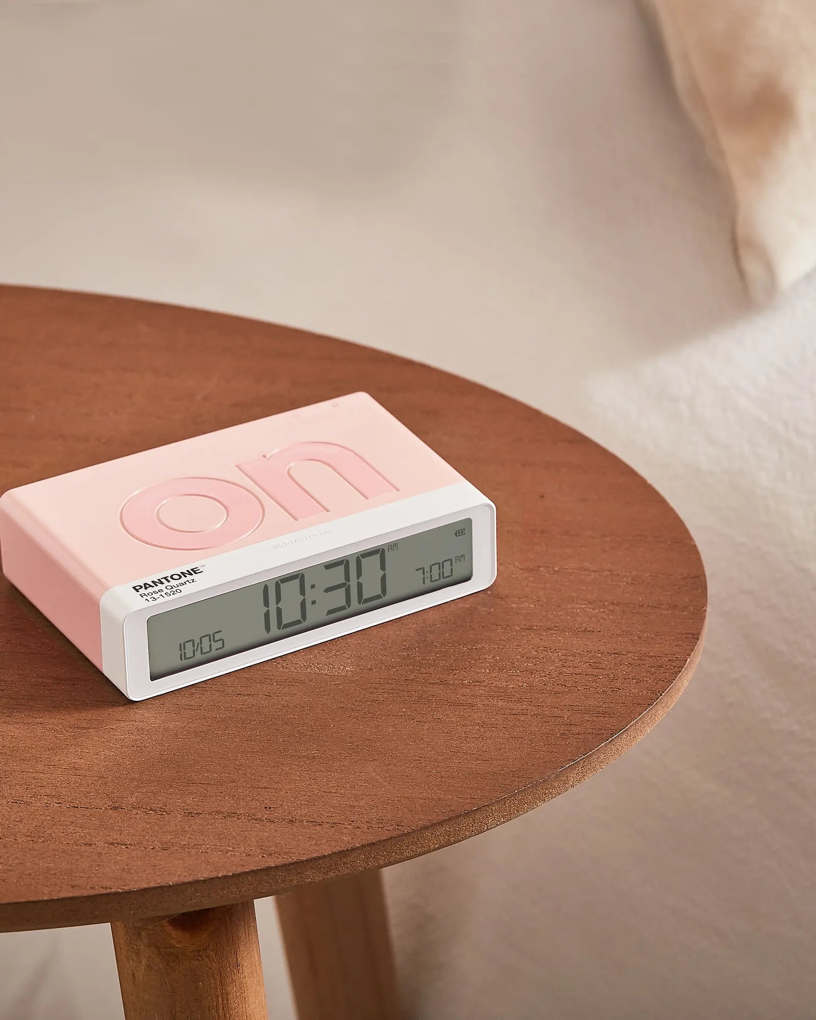 Wecker Flip+ Lexon MIMOSA zum Personalisieren - 28