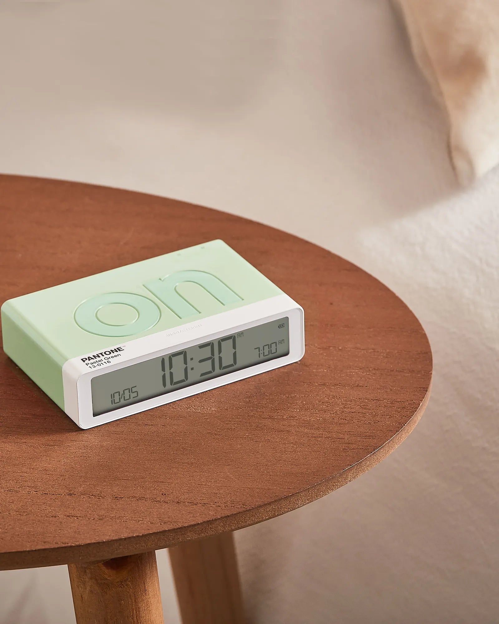 Wecker Flip+ Lexon MIMOSA zum Personalisieren - 16