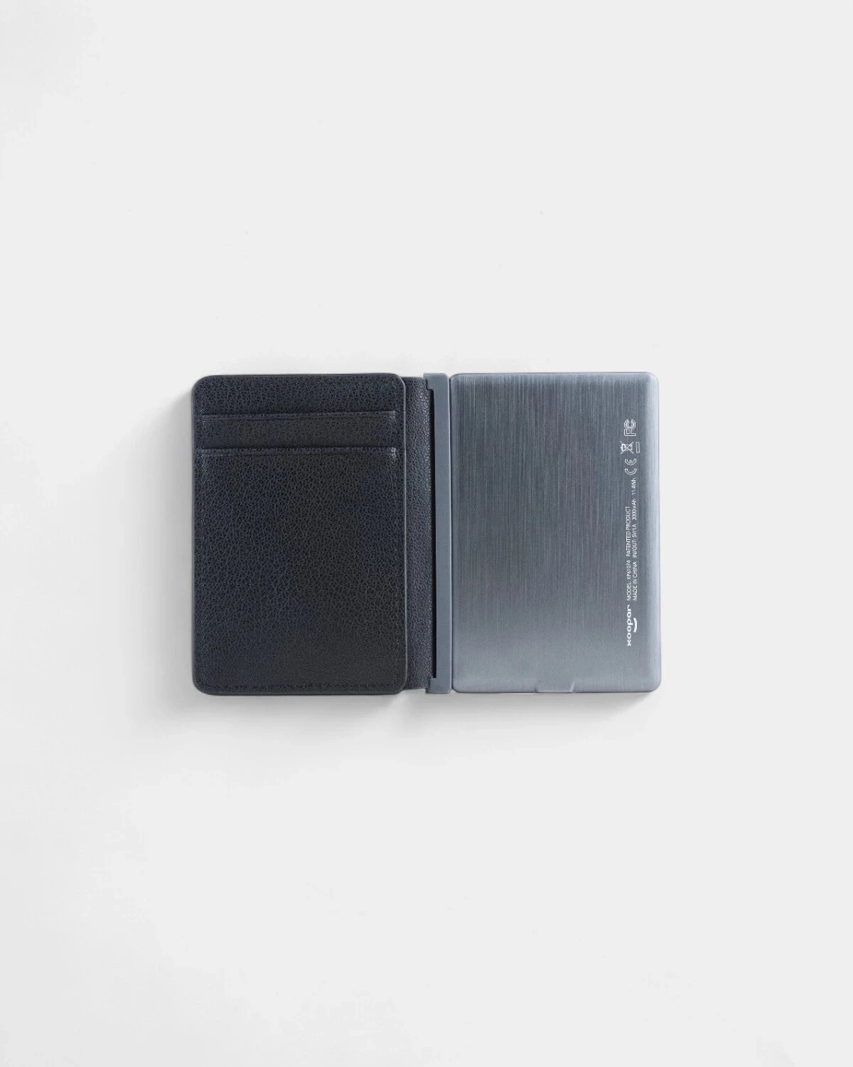 Personalisierbares INE Anti-RFID-Kartenetui aus recyceltem Leder