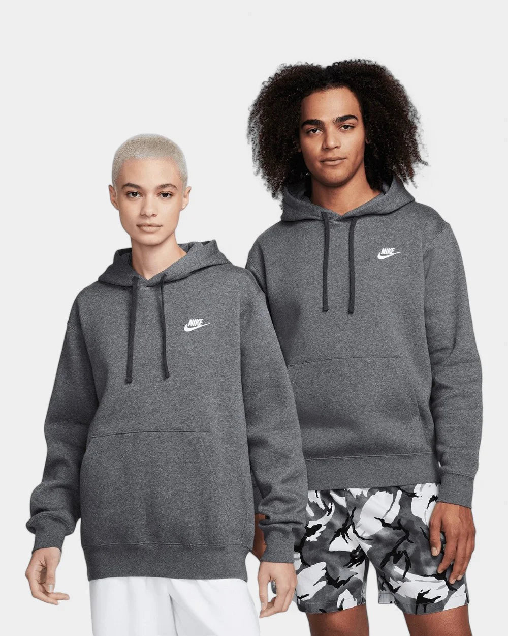 Schlupf-Hoodie Nike Sportswear Club zum Personalisieren